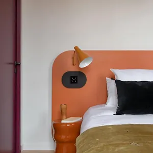 Mihotel Blandan , Lyon France